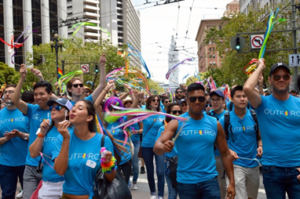salesforce's team gives back